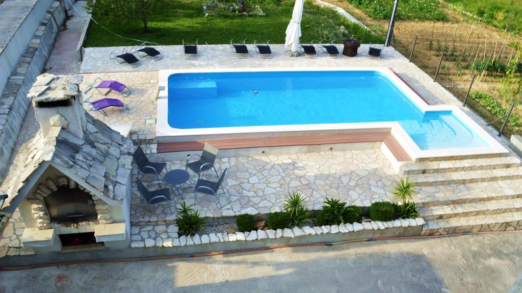 Villa Bubalo Omis Exterior photo