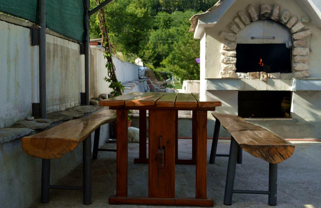 Villa Bubalo Omis Exterior photo